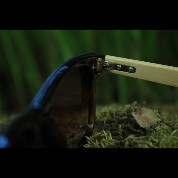 Handmade bamboo sunglasses with UV400 lenses. - Picture 7 of 7